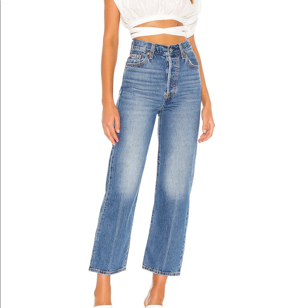 Levi’s Ribcage Jeans